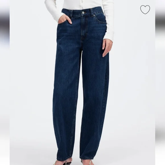 Like New Madewell Arc (Barrel / Balloon Shape) Jeans In Owsley Wash - Picture 7 of 9